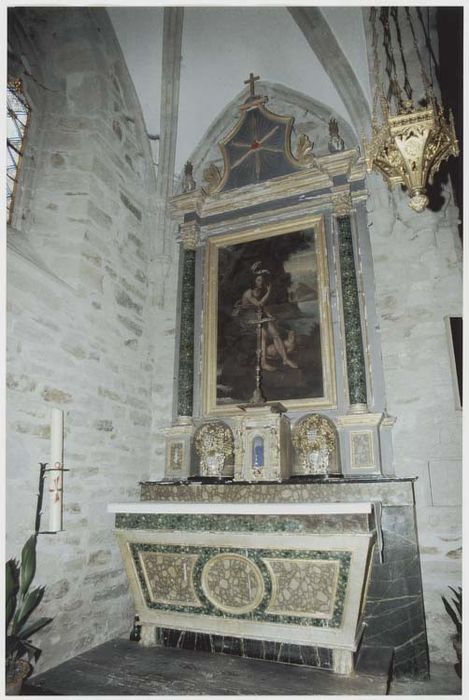 autel et retable d'une chapelle latérale nord, et tableau : Saint Jean-Baptiste