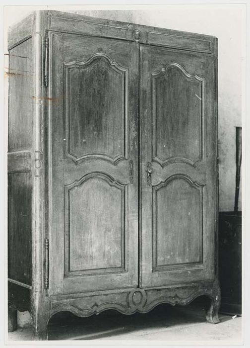 Armoire à linge (inv. N°9)