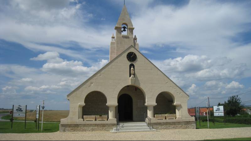 chapelle et lanterne des morts