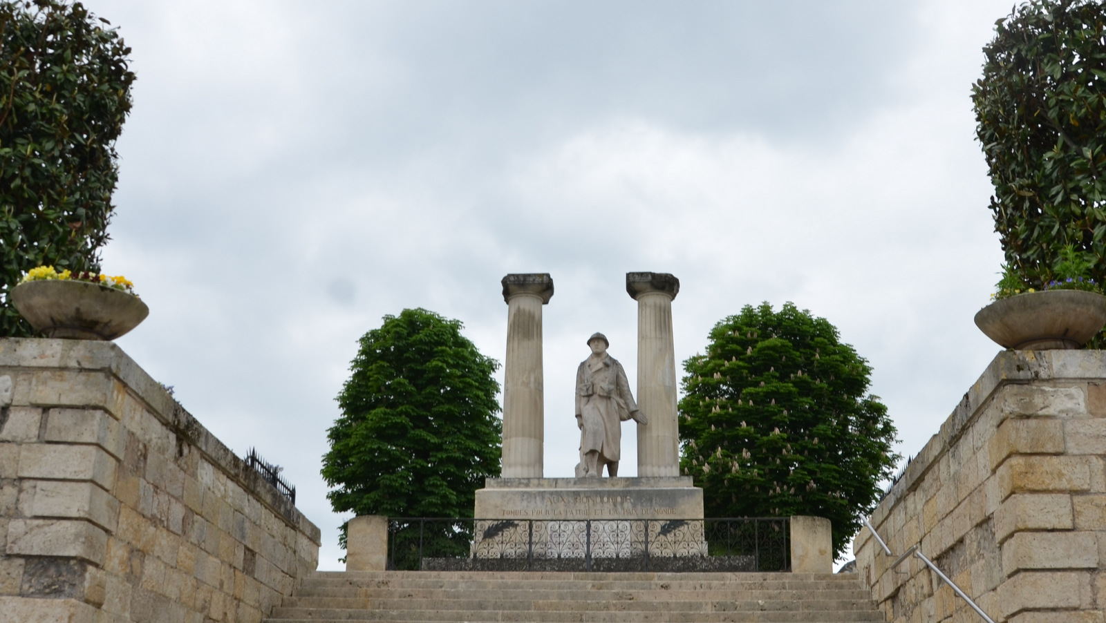 vue générale du monument