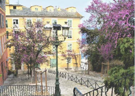 vue partielle de l’escalier monumental