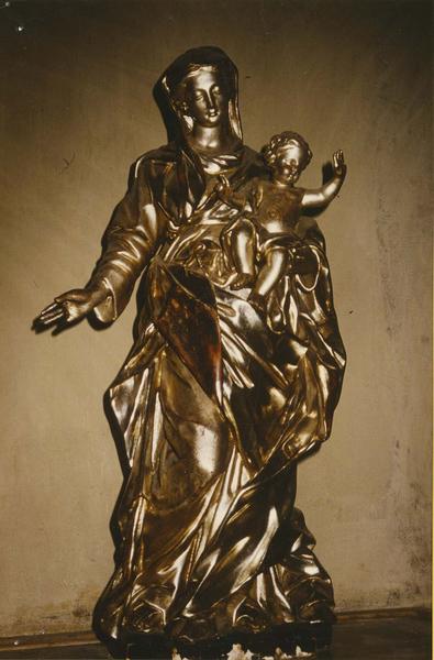 statue : Vierge à l'Enfant