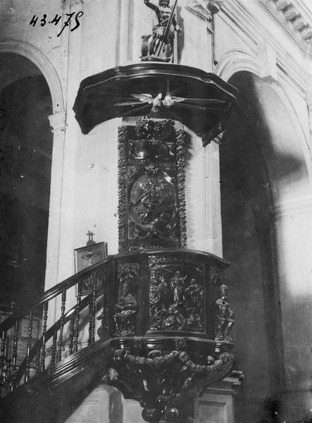 chaire à prêcher, vue générale - © Ministère de la Culture (France), Médiathèque du patrimoine et de la photographie (objets mobiliers), tous droits réservés
