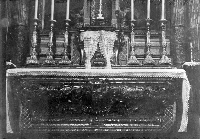 autel (maître-autel), vue générale - © Ministère de la Culture (France), Médiathèque du patrimoine et de la photographie (objets mobiliers), tous droits réservés