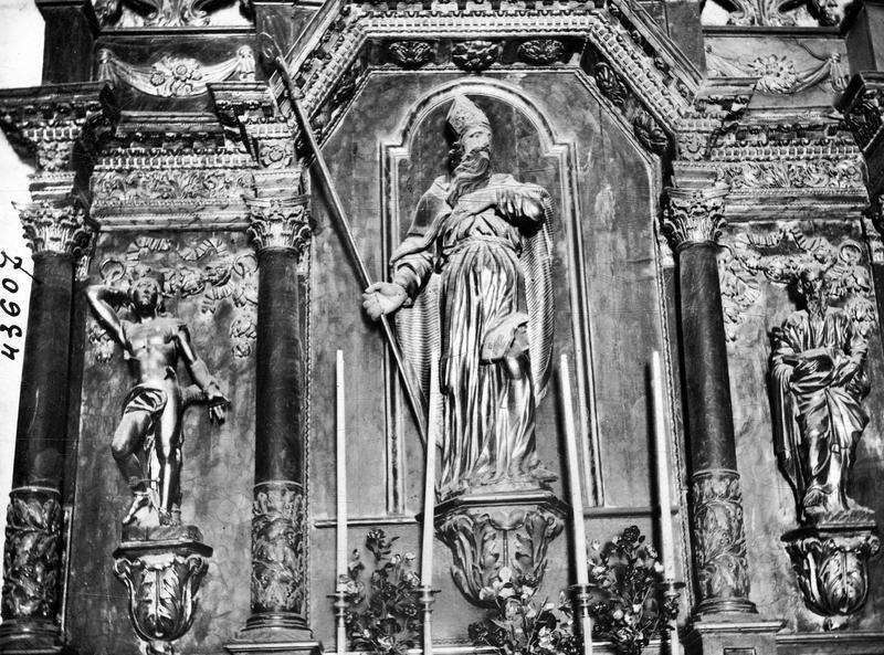 statues : saint Clair, un apôtre, saint Sébastien, vue générale - © Ministère de la Culture (France), Médiathèque du patrimoine et de la photographie (objets mobiliers), tous droits réservés