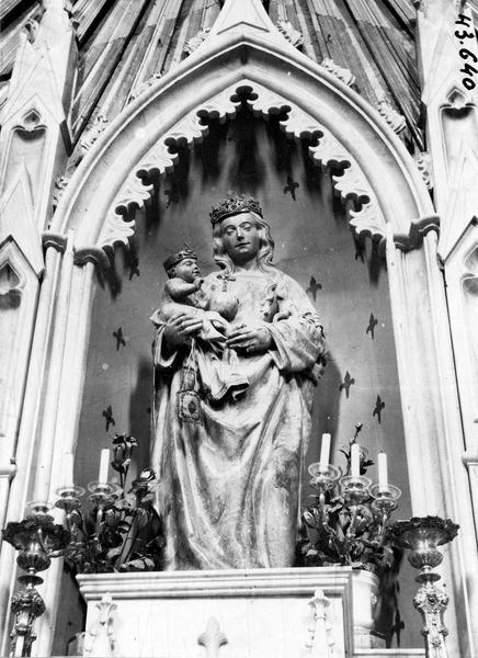 statue (grandeur nature) : Vierge à l'Enfant, vue générale