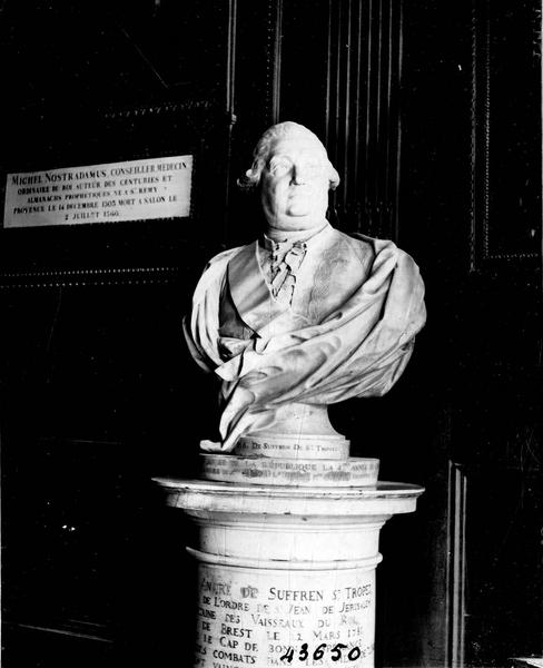 buste (grandeur nature) du Bailli de Suffren, vue générale - © Ministère de la Culture (France), Médiathèque du patrimoine et de la photographie (objets mobiliers), tous droits réservés