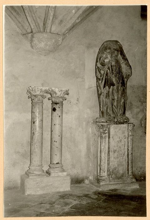Statue : sainte Maxime