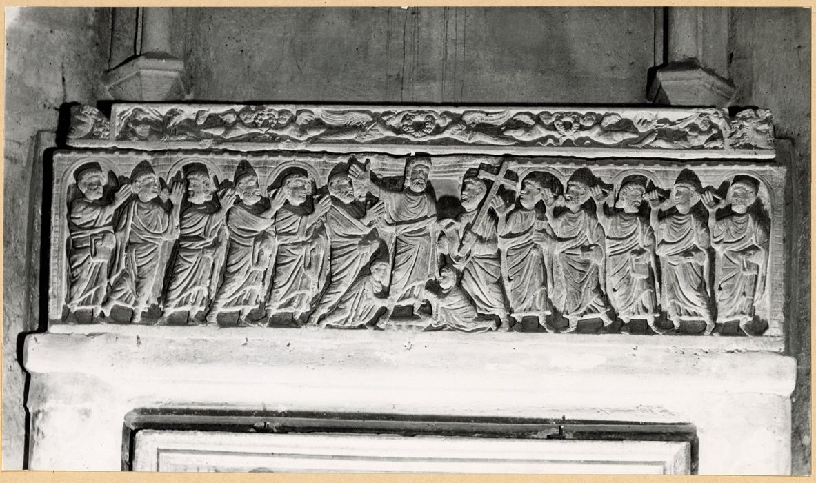 sarcophage dit de saint Mitre