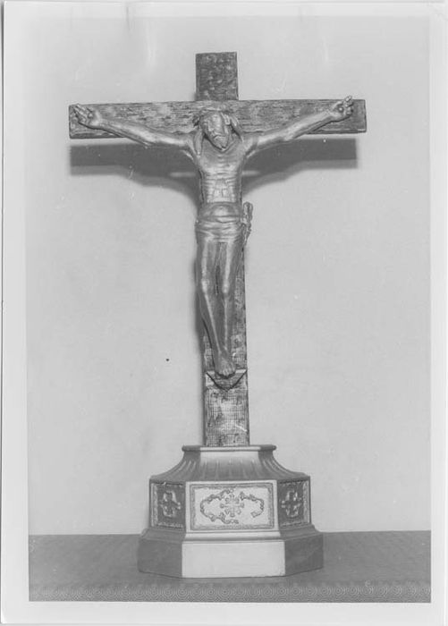 statuette : Christ
