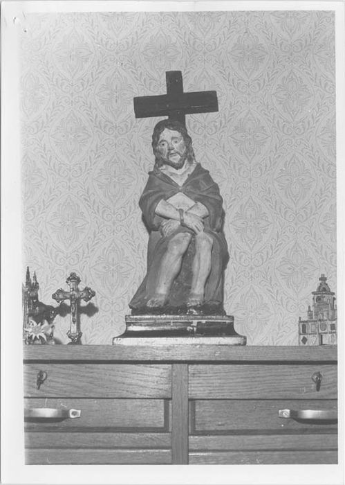 statue : Christ aux outrages