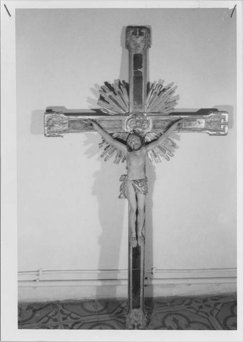 statue (crucifix) : Christ en croix - © Ministère de la Culture (France), Médiathèque du patrimoine et de la photographie, Tous droits réservés
