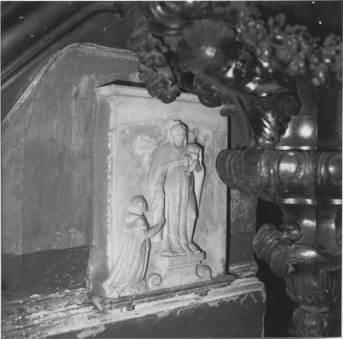 bas-relief : Donation du scapulaire à saint Simon Stock - © Ministère de la Culture (France), Médiathèque du patrimoine et de la photographie, Tous droits réservés