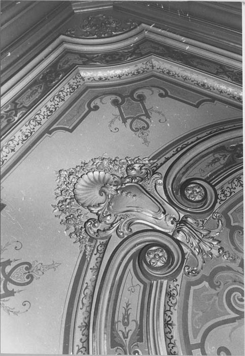 plafond de l'ancienne salle-à-manger - © Ministère de la Culture (France), Médiathèque du patrimoine et de la photographie, Tous droits réservés