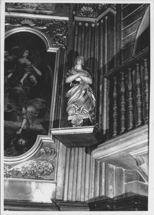 statue : Sainte Marie Madeleine