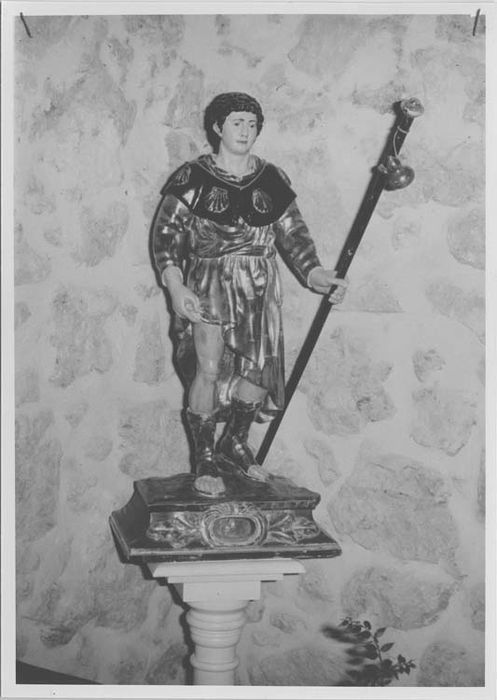 statue et son socle-reliquaire : Saint Roch pèlerin