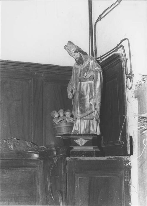 groupe sculpté-reliquaire : Saint Nicolas et les trois petits enfants