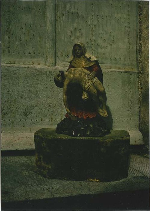 Statue : Vierge de Pitié (ou Notre-Dame de Pitié)