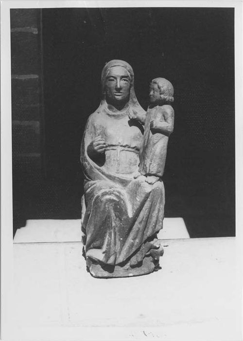 statue : Vierge à l'Enfant - © Ministère de la Culture (France), Médiathèque du patrimoine et de la photographie, Tous droits réservés