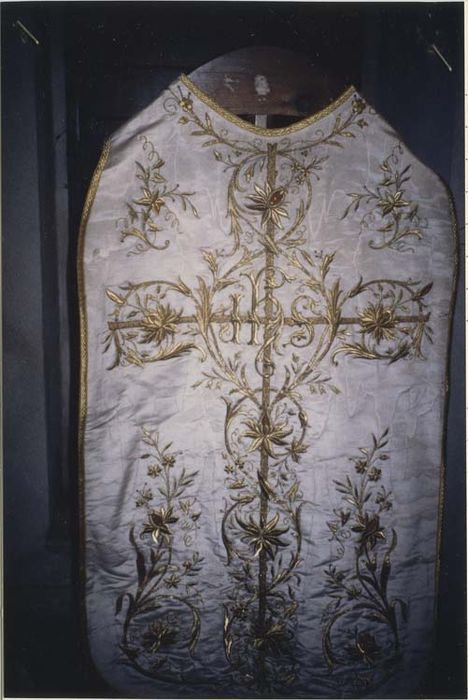 Chasuble (ornement blanc)