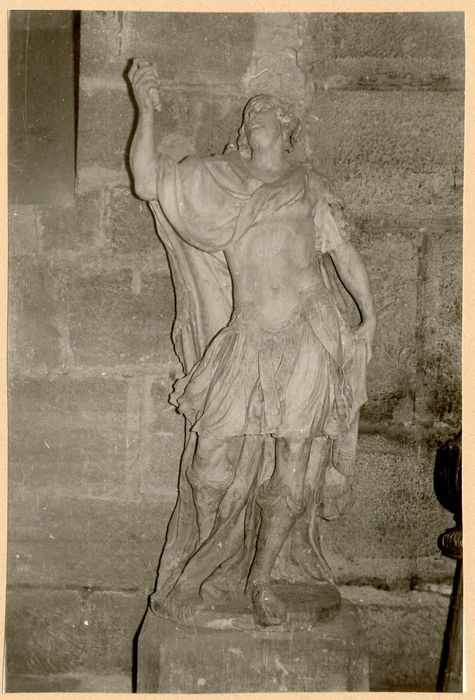statue : le Christ ressuscité