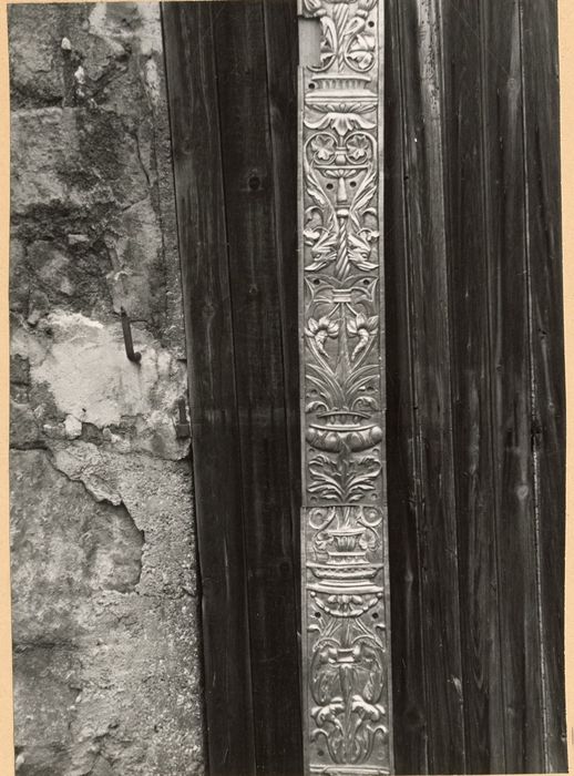 vantaux du portail ouest, détail des bronzes décoratifs