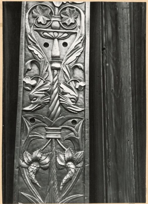 vantaux du portail ouest, détail des bronzes décoratifs