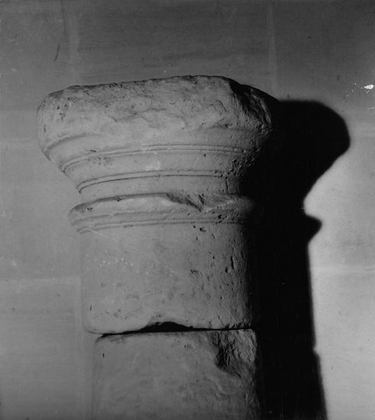 fragment de colonne d'époque gallo-romaine (n°14)