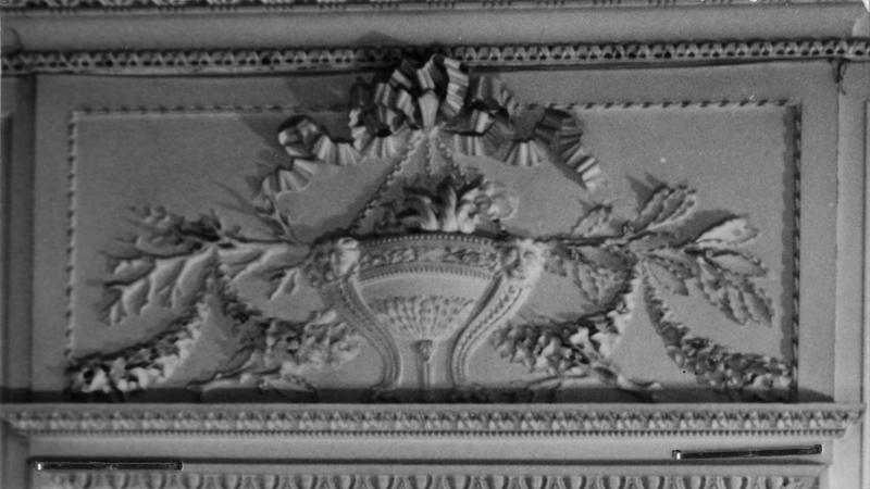 lambris de revêtement déposés et remontés dans un hôtel particulier de Meudon (Hauts-de Seine), motif décoratif