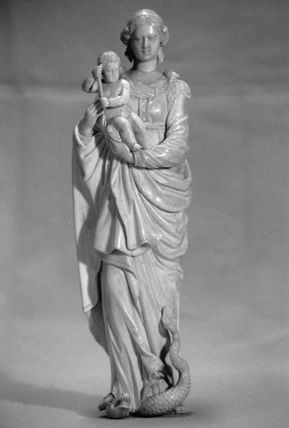 statue : Vierge à l'Enfant - © Ministère de la Culture (France), Médiathèque du patrimoine et de la photographie (objets mobiliers), tous droits réservés