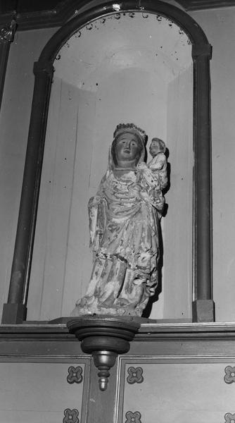 statue : Vierge à l'Enfant