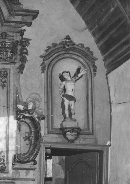 2 statues : saint Pierre, saint Sébastien