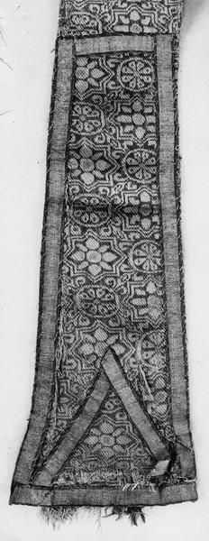 étole dite de saint Thomas Becket - © Ministère de la Culture (France), Médiathèque du patrimoine et de la photographie (objets mobiliers), tous droits réservés