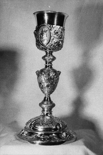 calice - © Ministère de la Culture (France), Médiathèque du patrimoine et de la photographie (objets mobiliers), tous droits réservés