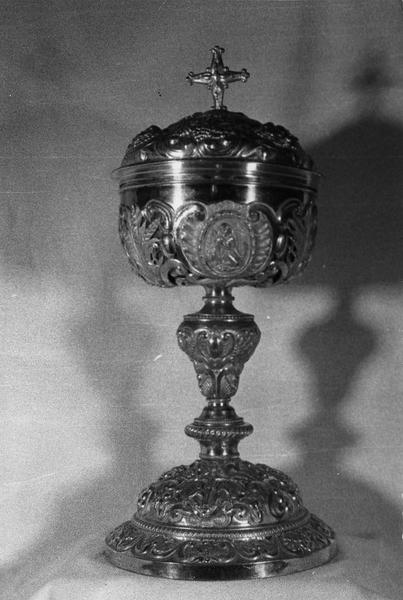 ciboire - © Ministère de la Culture (France), Médiathèque du patrimoine et de la photographie (objets mobiliers), tous droits réservés