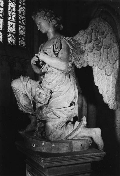 statue : ange adorateur - © Ministère de la Culture (France), Médiathèque du patrimoine et de la photographie, diffusion GrandPalaisRmn Photo