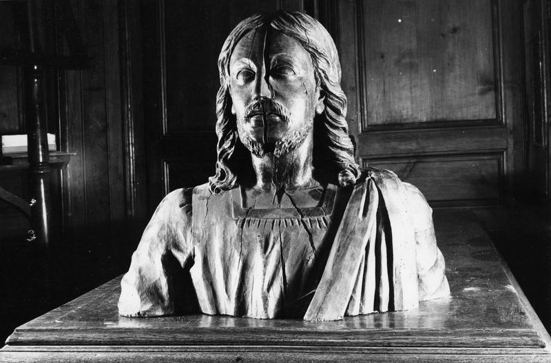 statue : buste du Christ