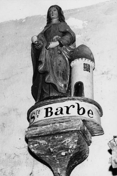 statue : sainte Barbe