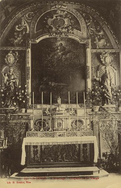 retable et son haut-relief représentant La Résurrection - © Ministère de la Culture (France), Médiathèque du patrimoine et de la photographie (objets mobiliers), tous droits réservés