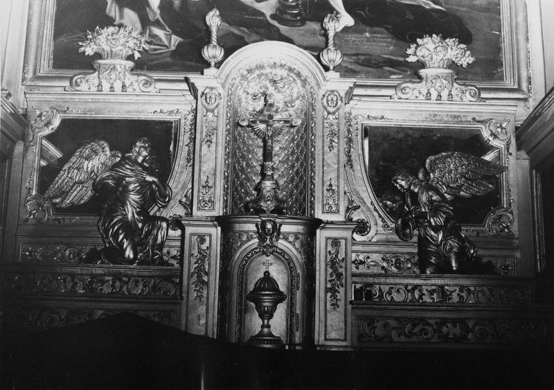 2 statues : anges adorateurs