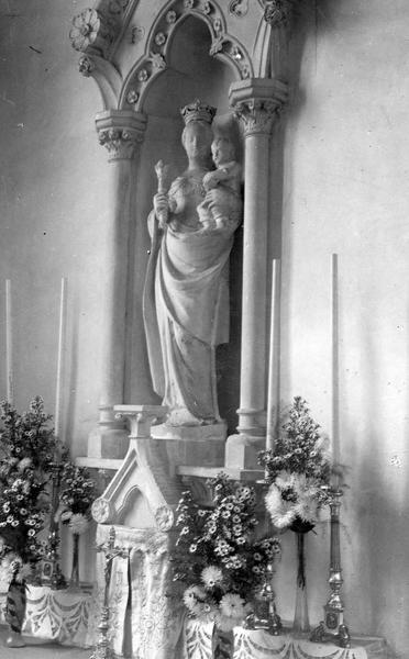 statue : Vierge à l'Enfant, vue générale