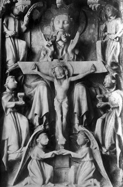 bas-relief : la Trinité, vue générale