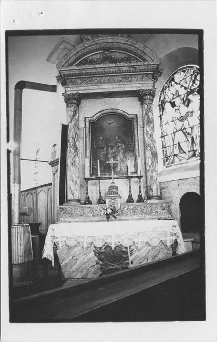 autel latéral sud, retable et son tableau : Sainte Famille - © Ministère de la Culture (France), Médiathèque du patrimoine et de la photographie, Tous droits réservés