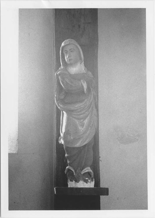 statue de poutre de gloire : Vierge