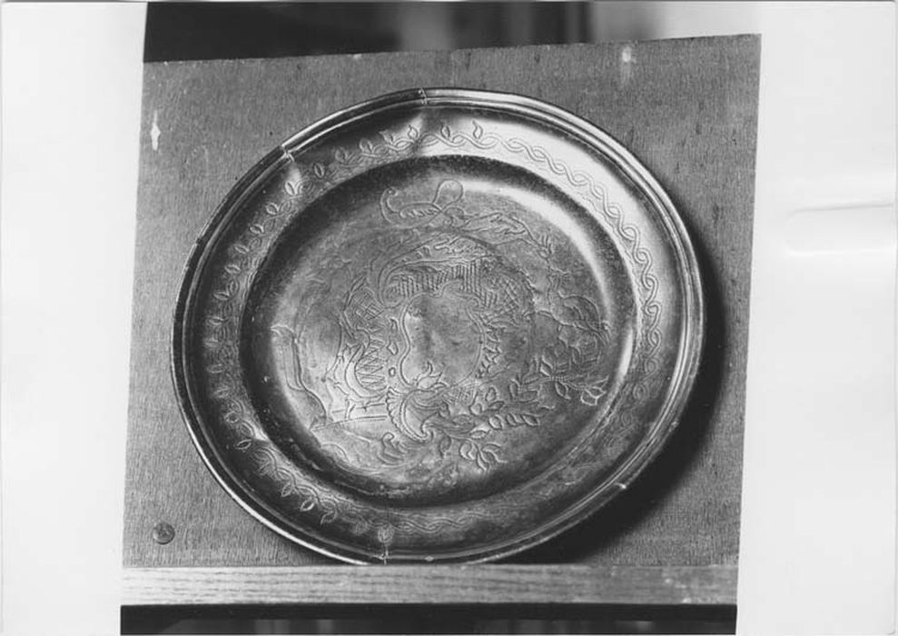 plat de quête - © Ministère de la Culture (France), Médiathèque du patrimoine et de la photographie, Tous droits réservés