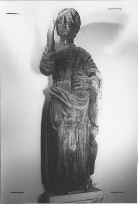 statue : Saint Jean