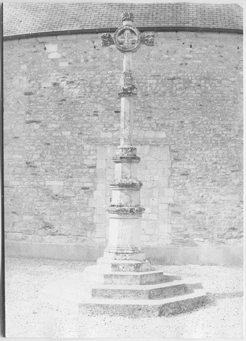 croix de cimetière - © Ministère de la Culture (France), Médiathèque du patrimoine et de la photographie, Tous droits réservés