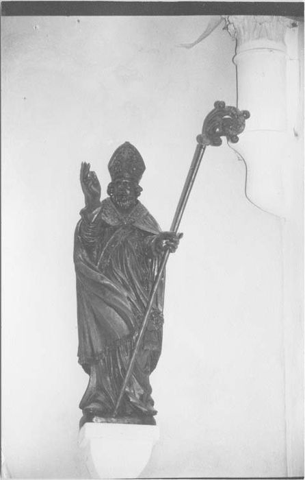 Statue : Saint évêque