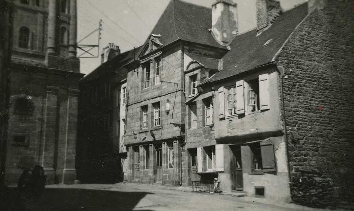 façade sur rue, vue générale