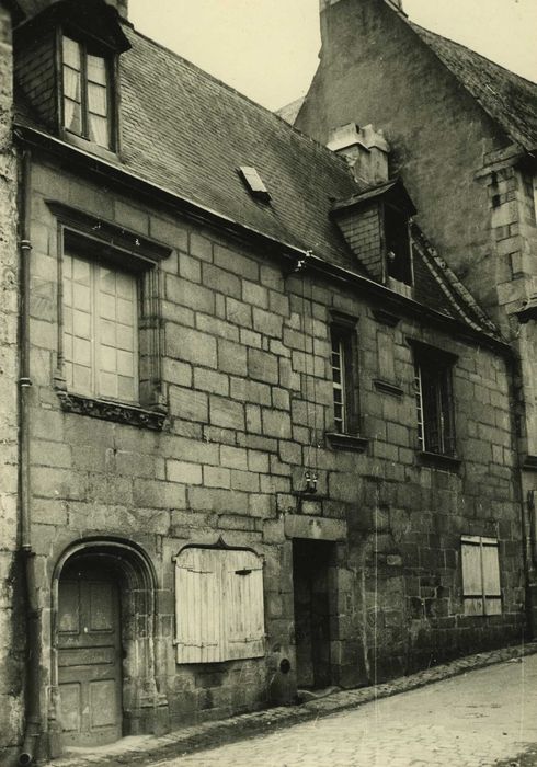 façade sur rue, vue générale